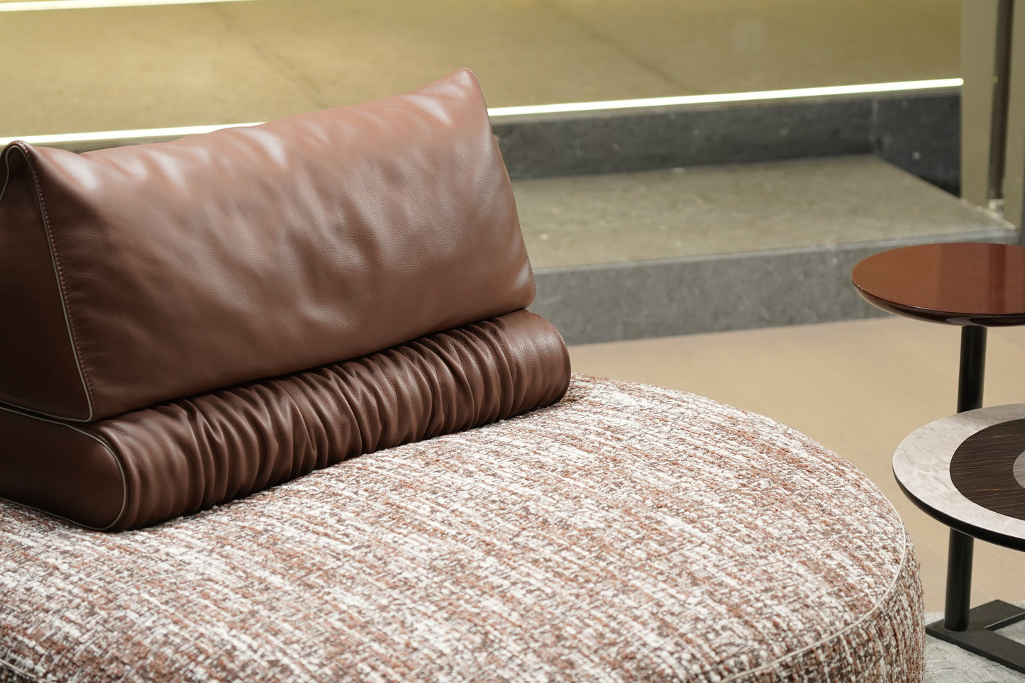 Neso Circle Double Material Single Sofa