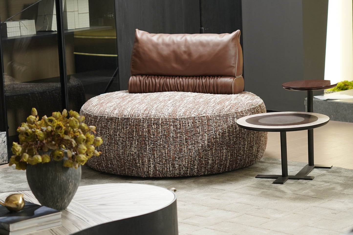 Neso Circle Double Material Single Sofa