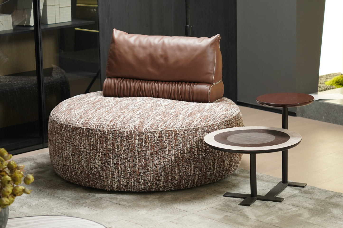 Neso Circle Double Material Single Sofa