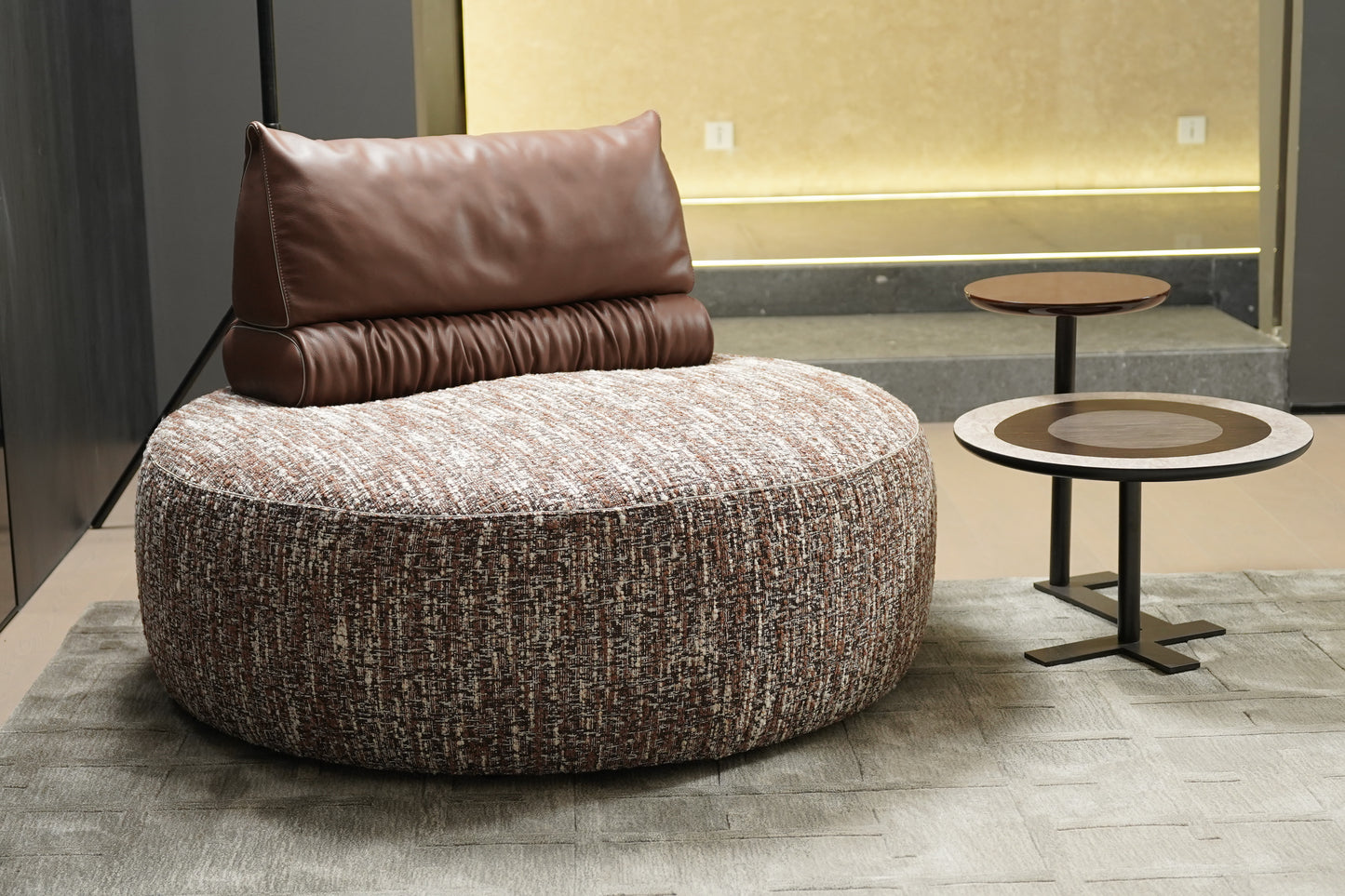 Neso Circle Double Material Single Sofa